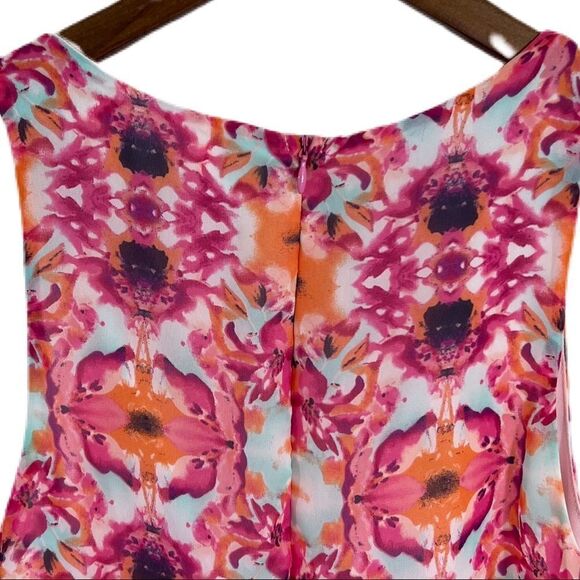Impeccable Pig Pink Floral Dress.  Sleeveless. Sheath. Sz Small. Great Condition - Picture 5 of 10